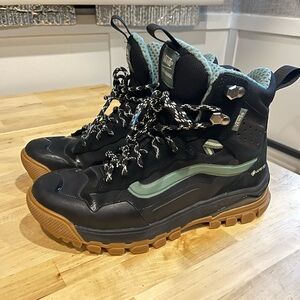 Vans Ultrarange MTE Gore-Tex
